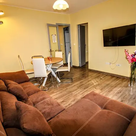 Moderno Apartamento Muy Cerca De Barcelona *