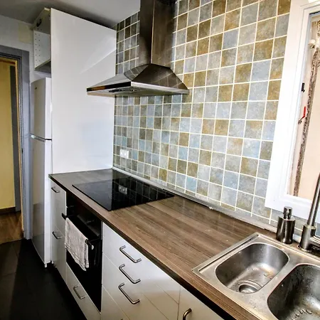 Moderno Apartamento Muy Cerca De Barcelona *