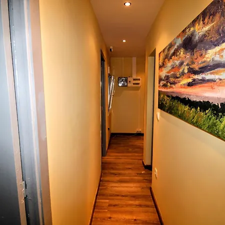 Moderno Apartamento Muy Cerca De Barcelona 公寓 *